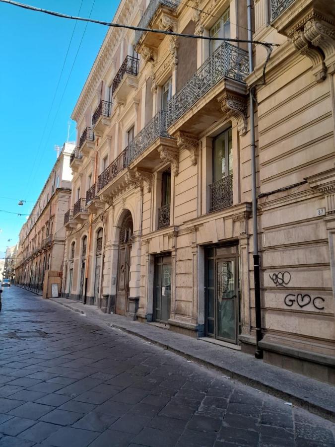 Casa Manzoni Apartment Catania Luaran gambar
